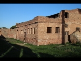 05713 ostia - regio iii - via delle volte dipinte - insula delle volte dipinte - blick ri nordosten - 01-2024.jpg